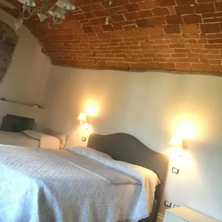 לינה וארוחת בוקר La Del Cuore Carrù