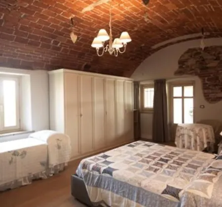 La Del Cuore Nocleg ze śniadaniem Carrù